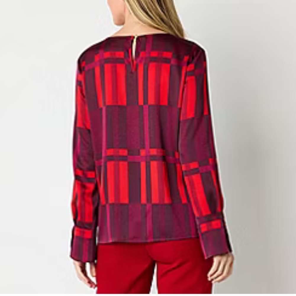 Liz Claiborne Red Long Sleeve Boxy Blouse